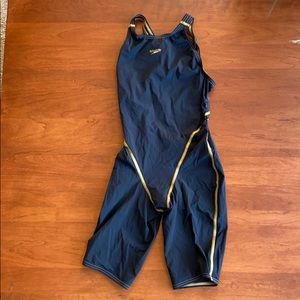 Speedo Lzr Pro Tech Kneeskin Size 26